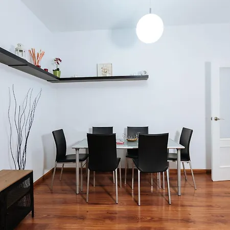 Apartment In Heart Of - Tcm *